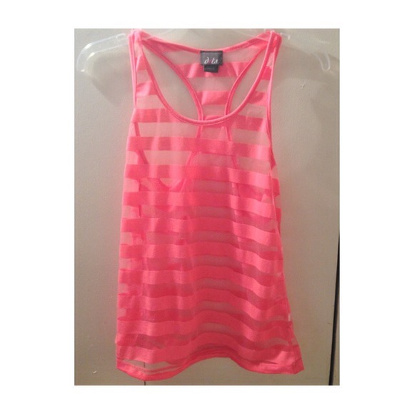 Pink tank top