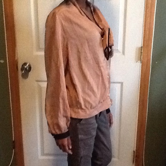 Button up blouse - Picture 2 of 3