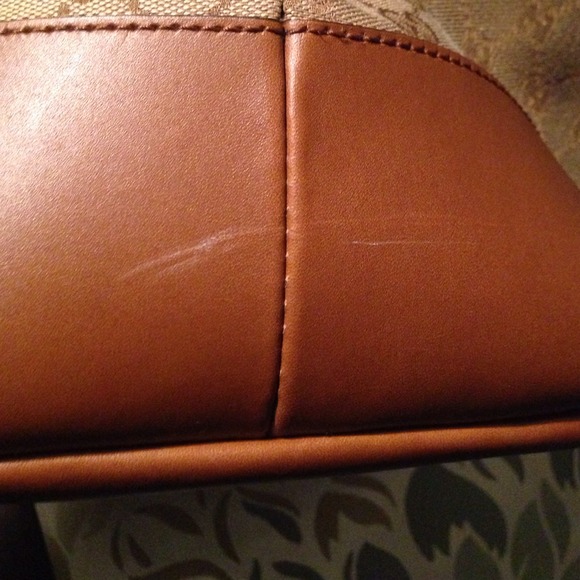 AUTHENTIC Gucci Travel Bag with Box and Dust Bag - Picture 2 of 4