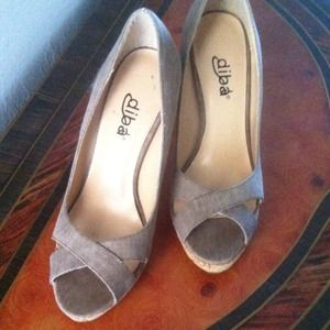 KHAKI CANVAS & CORK HEELS