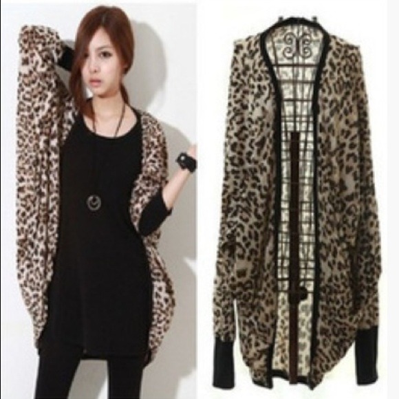#Leopardprint oversized wide sleeved cape - Picture 1 of 1