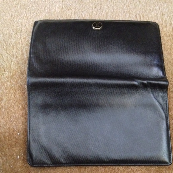 Chanel preowned authentic multipurpose reserve - Picture 2 of 4