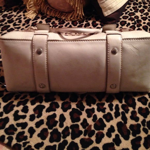 Hand bag π authentic π vintage π― - Picture 2 of 4