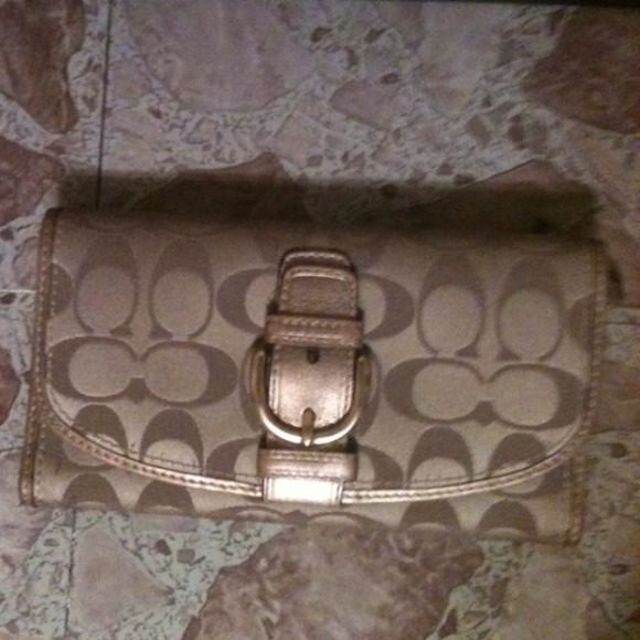 COACH WALLET!