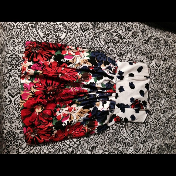 Strapless floral dress - Picture 1 of 2