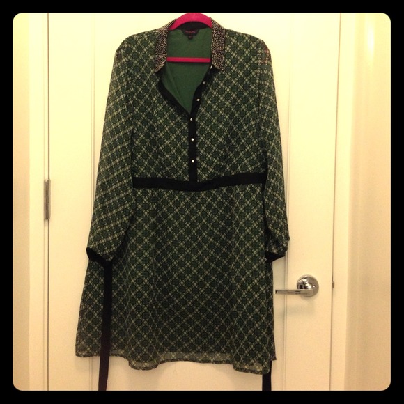 Green dress