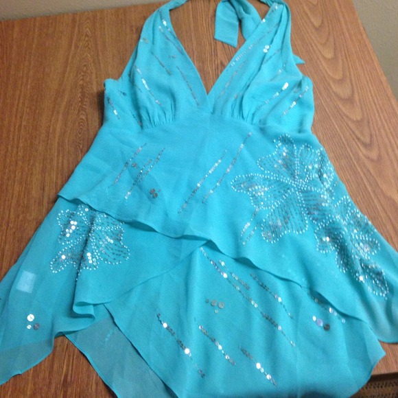 BCBG MAXAZRIA  BLOUSE! STUNNING!!
