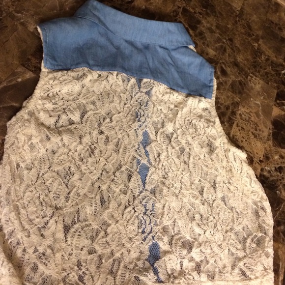 💢SOLD💢tank top! - Picture 3 of 3