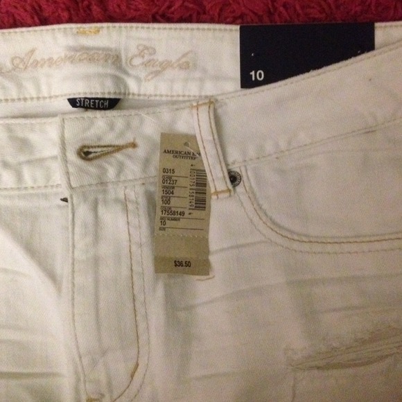 SOLD- NWT AE white denim skirt! - Picture 3 of 3