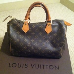 100 % Authentic Louis Vuitton speedy 35