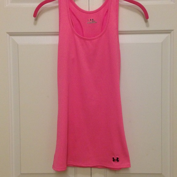 💖 Under Armour racerback tank! Medium dri fit