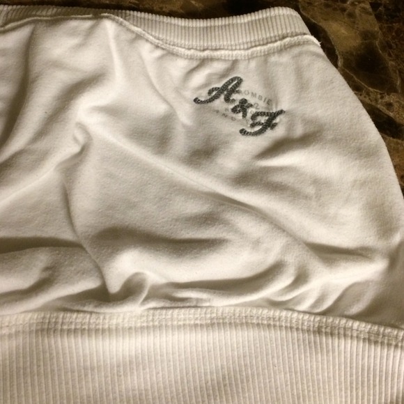 💢SOLD💢White cotton & polyester skirt! - Picture 2 of 2