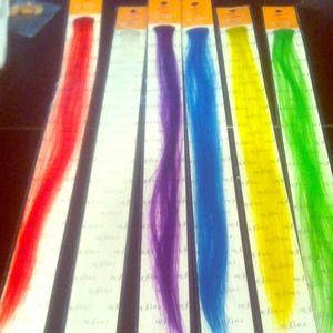 Hair accessories !! 6 pcs Hair clip on enclosed