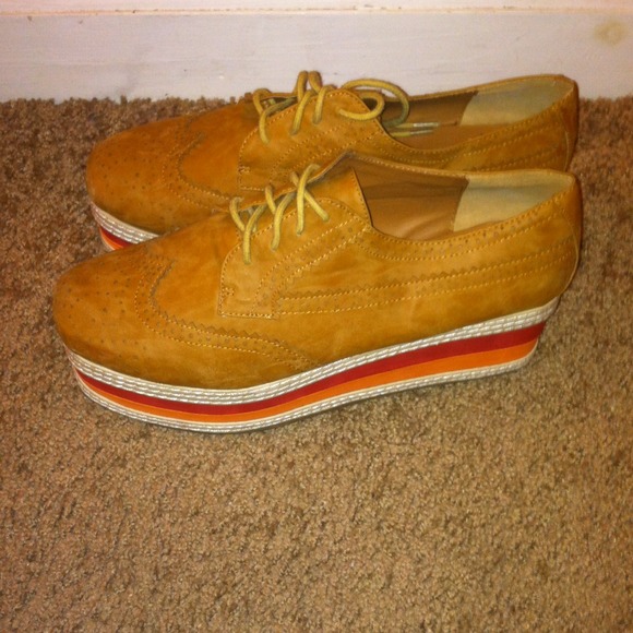 Platform shoes. MARKDOWN ❌❌❌❌ - Picture 3 of 4