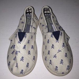 Toddler size 8 toms shoes NWOT