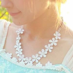❌SOLD in bundle ❌Cute necklace !! ❤️