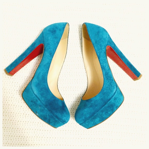 Christian Louboutin Shoes - ❌SOLD❌Christian Louboutin Bibi Pumps