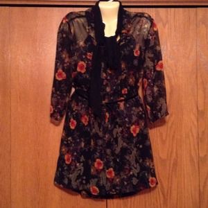 Long sleeve floral print dress shirt