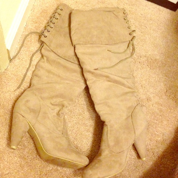 Knee length boots/ tan color