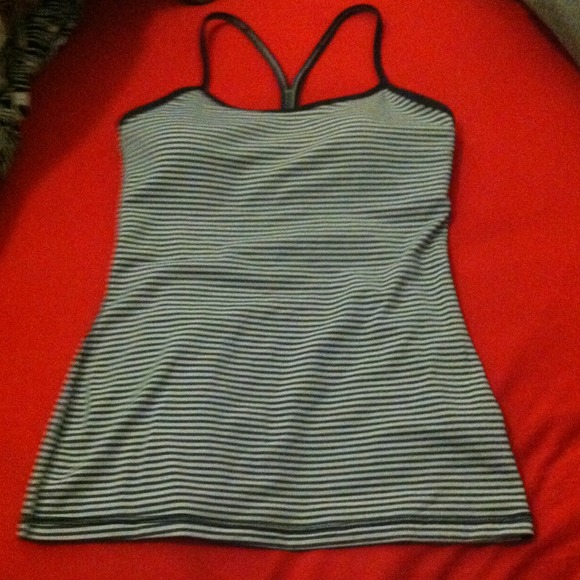 Lululemon power Y tank