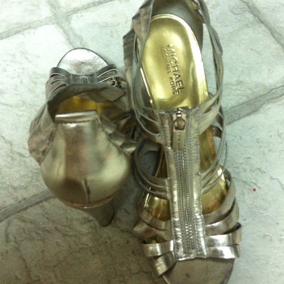 MICHAEL KORS gold sandal heels🌟❌REDUCED❌