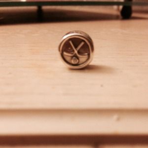 🚩sold🚩Authentic pandora hockey charm
