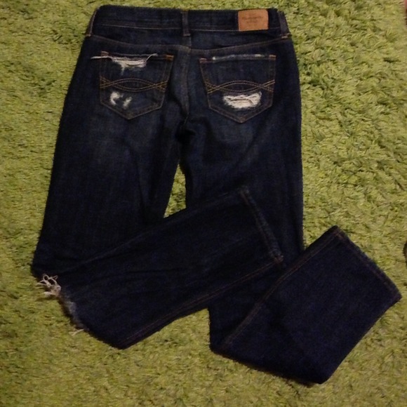 Abercrombie& Fitch Jean - Picture 2 of 4