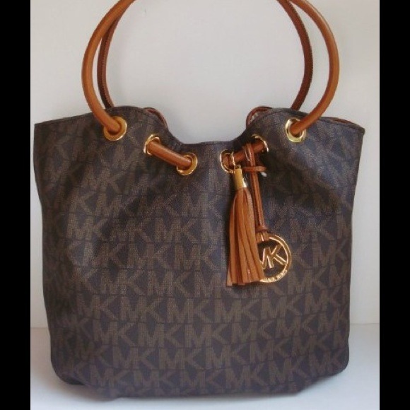 💖💖💖AUTHENTIC MICHAEL KORS💖💖💖 - Picture 4 of 4