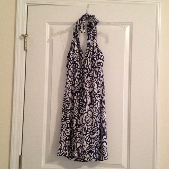 Small old navy keyhole halter dress