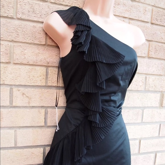 ⛔️SOLD⛔️ Oasis Origami One Sleeve Dress - Picture 3 of 4