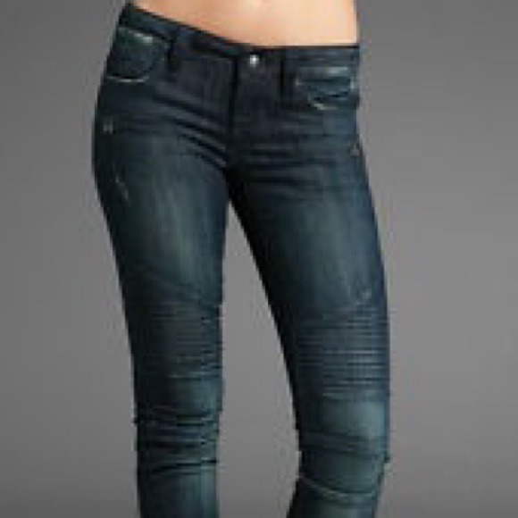 SOLD! NWT Rock Revival Moto Skinnies!