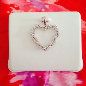 Brand new heart pendant silver / cz