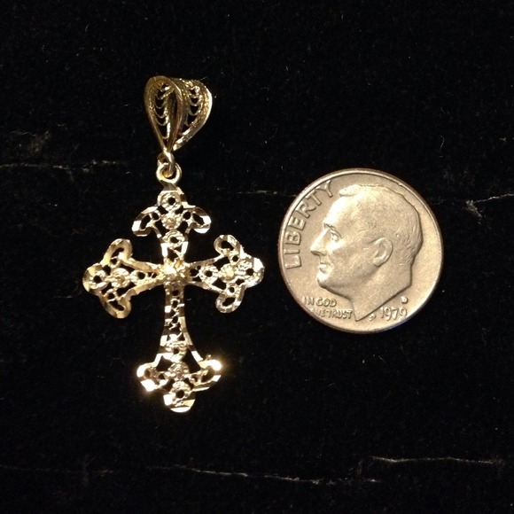 Sold!!! 14k cross pendant