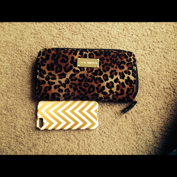 TRADED - Picture 3 of 3