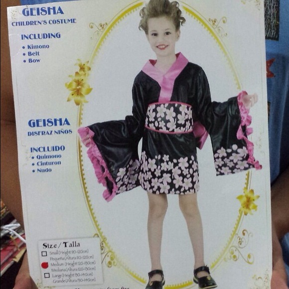 Halloween costume for girls