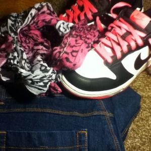 Trade bundle with Lennie 💕😊