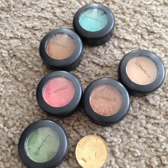 100% authentic MAC eyeshadows