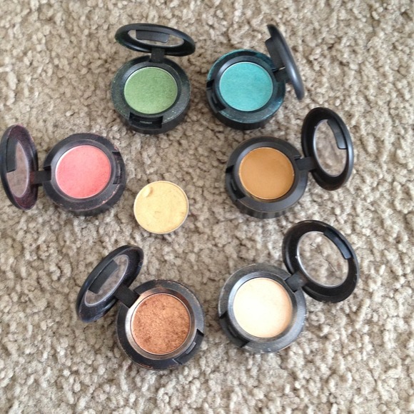 100% authentic MAC eyeshadows - Picture 4 of 4