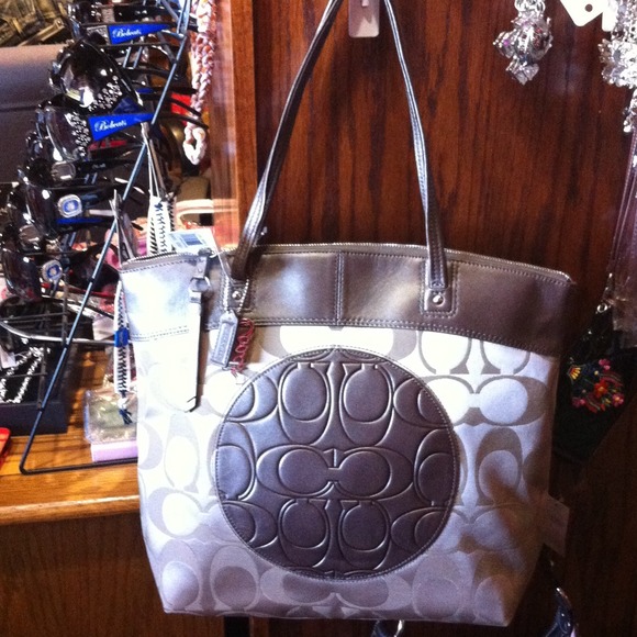 Authentic coach purse