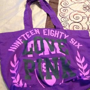 TRADED!! REDUCED! VS "Love Pink" Purple Tote