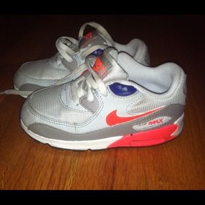 Nike Air Max/oshkosh bundle