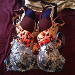 4 Underwire bras