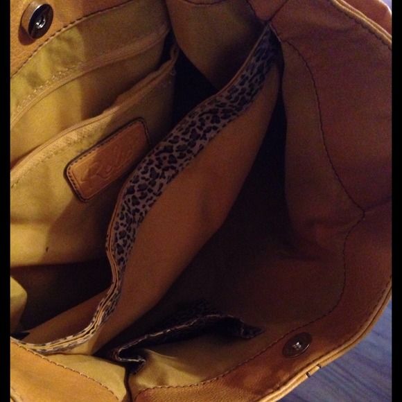 BUNDLED FOR mystianderson Relic Handbag - Picture 4 of 4