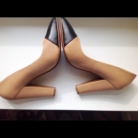 Zara Accessories - Zara tan and black pumps Zara Accessories - Zara tan and black pumps