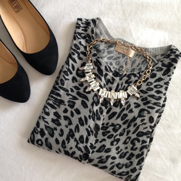 Sweaters - Gray & Black Cheetah Print Cardigan