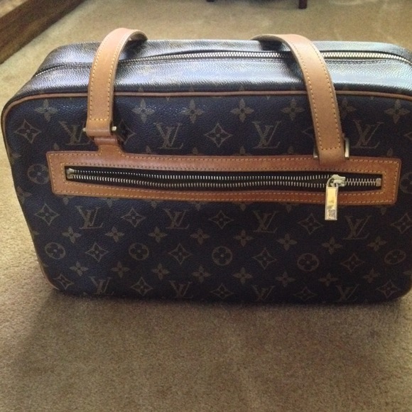 LV cite Gm authentic - Picture 2 of 5
