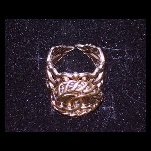 Gold Chanel Ring CC Button Wide Filigree Band