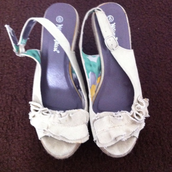 Tan Wedges