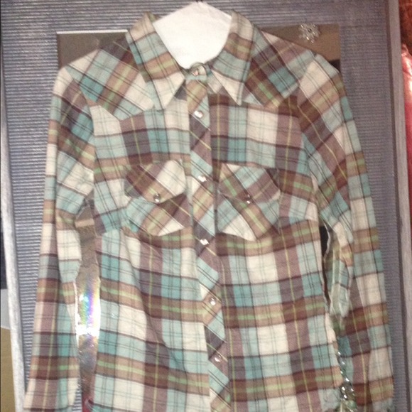 New e.vil Button down Plaid shirt. Size sm,med,lge