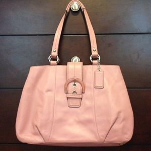 💢Reduced💢Authentic pink leather COACH purse.
